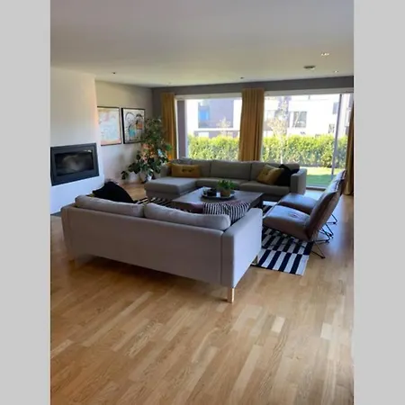 Stayplus Moderne Familie Hus Naer Strand Og Dyrepark ヴィラ